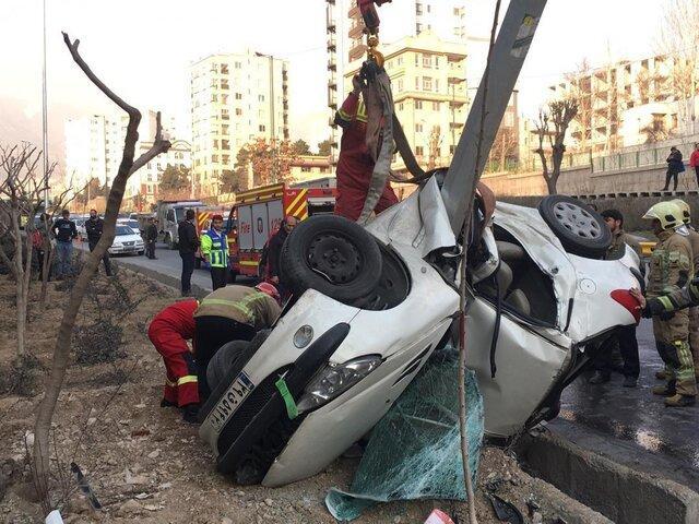 برخورد پژو با پراید یک کشته و شش مصدوم برجای گذاشت برخورد پژو با پراید یک کشته و شش مصدوم برجای گذاشت