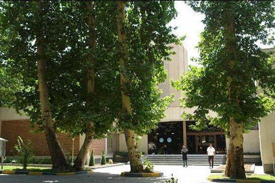 وزیر علوم جوابگوی قطع درختان دانشگاه تهران باشد