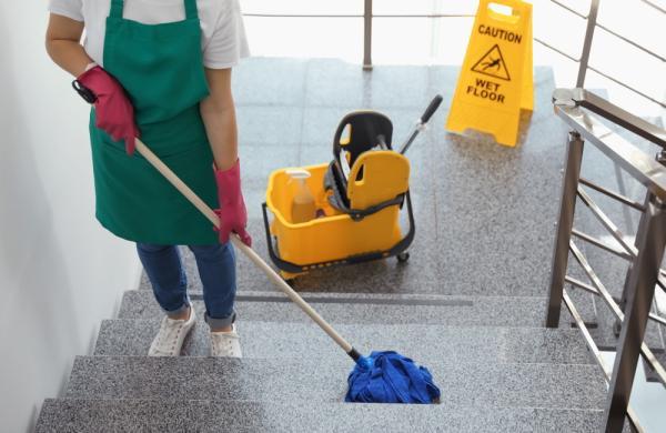 هزینه نظافت راه پله ساختمان چقدر است؟