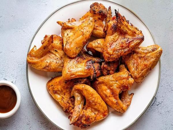 طرز تهیه بال کبابی رستورانی ، این 5 سس کنار بال کبابی محشرن!